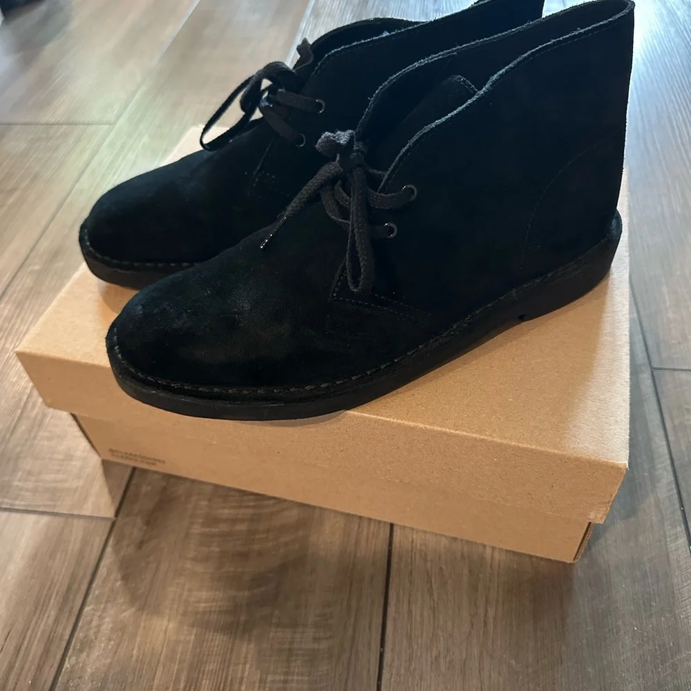 Clarks lightly used